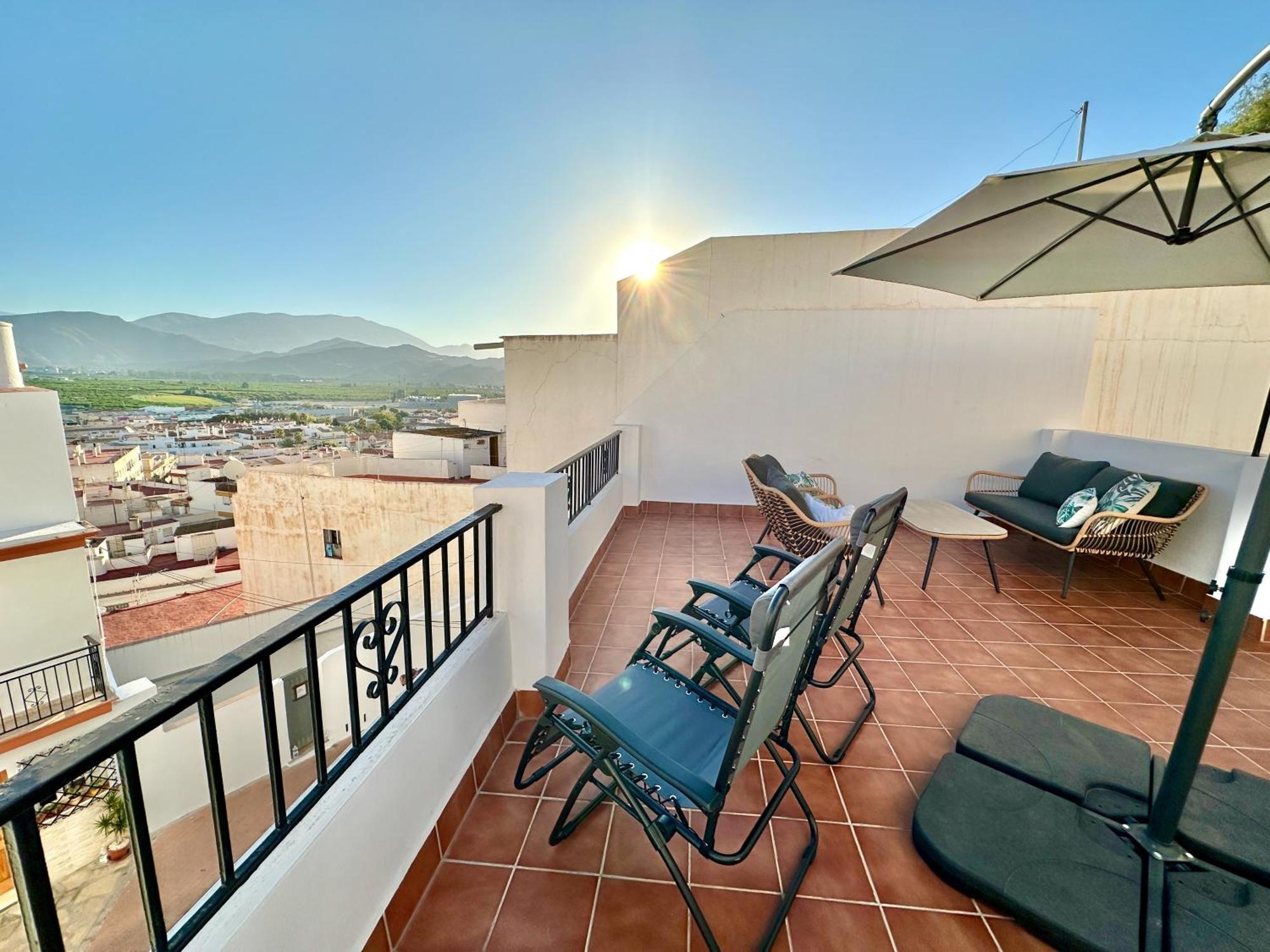 Villa Casa Carmen Terraza Y Patio Privado En Salobreña Exterior foto