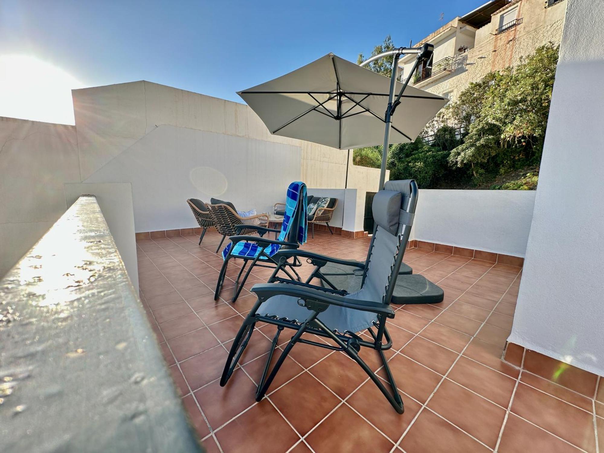 Villa Casa Carmen Terraza Y Patio Privado En Salobreña Exterior foto